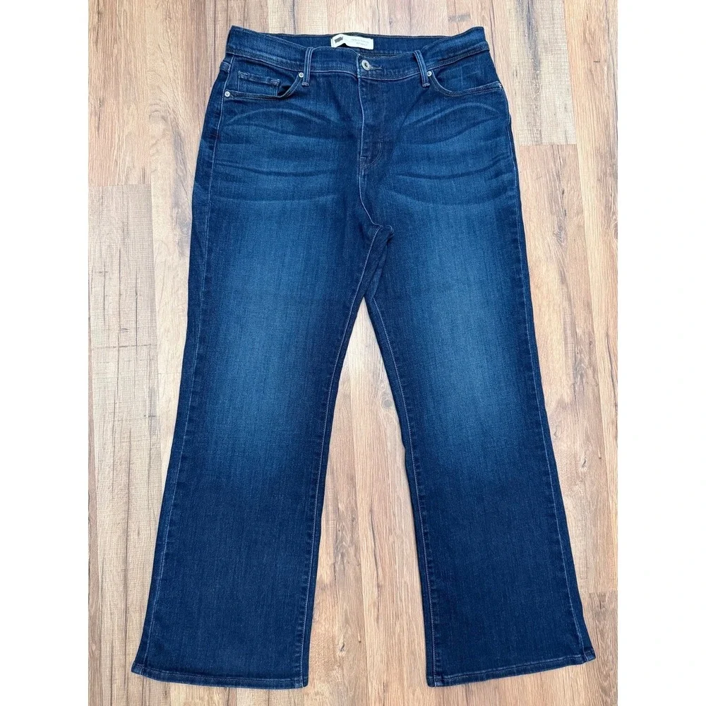 Levi's 512‎ Perfectly Slimming Bootcut Jeans Women's 14P Medium Wash